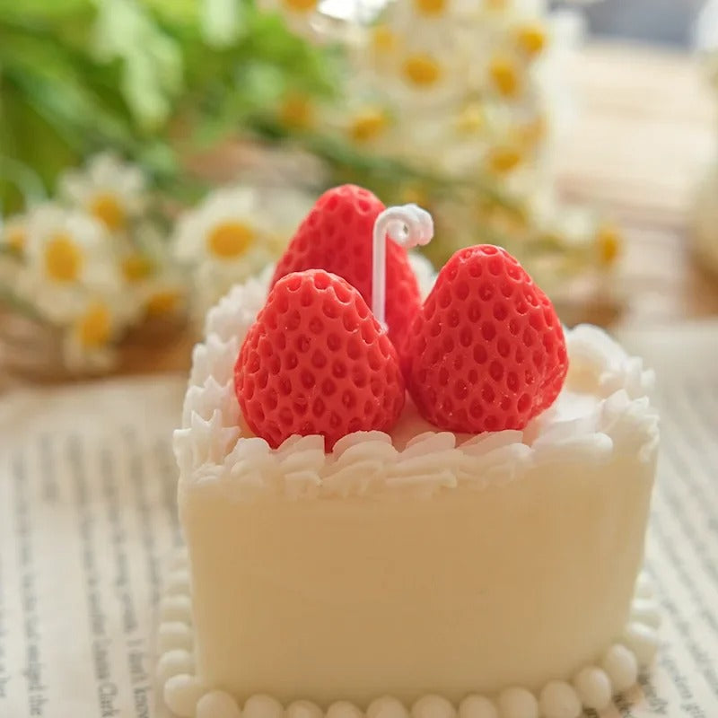 Strawberry Cream Cake Aromatherapy Candle